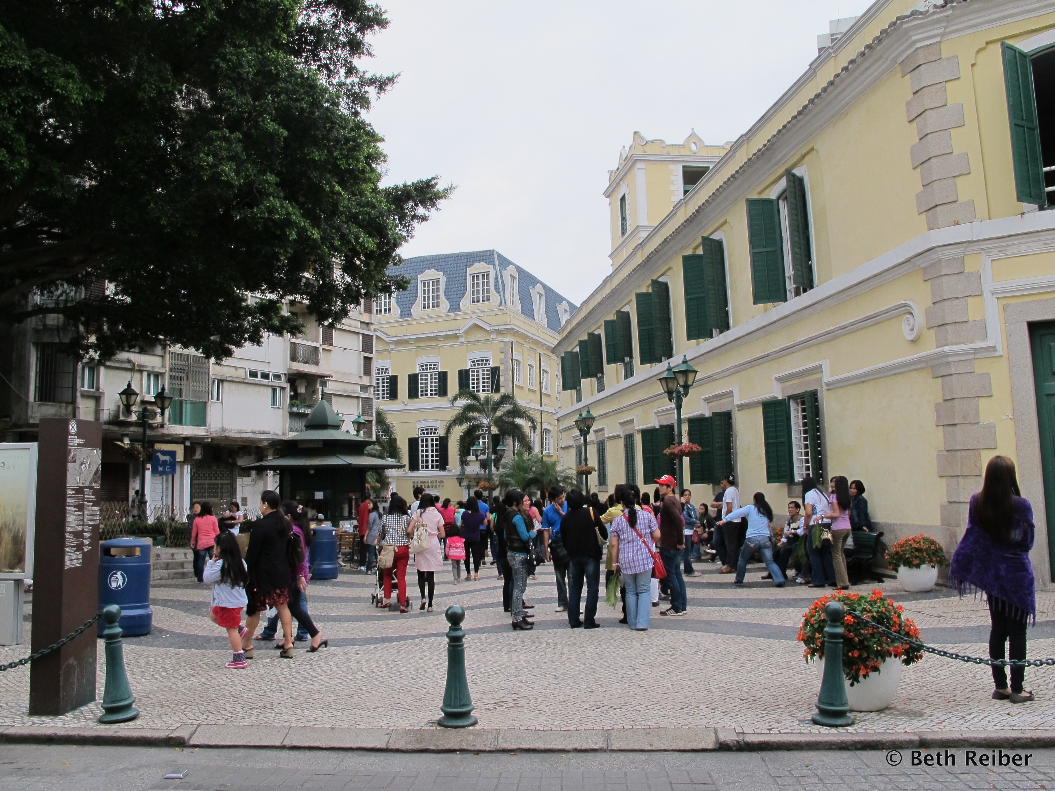 Walking through Macau's historic districts