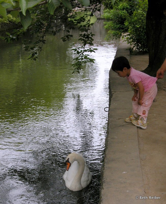 The canal in Kurashiki, one of several places to visit between Kyoto and Hiroshima