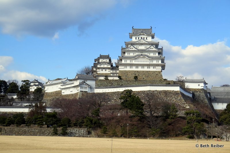 Himeji Castle, one of several places to visit between Kyoto and Hiroshima